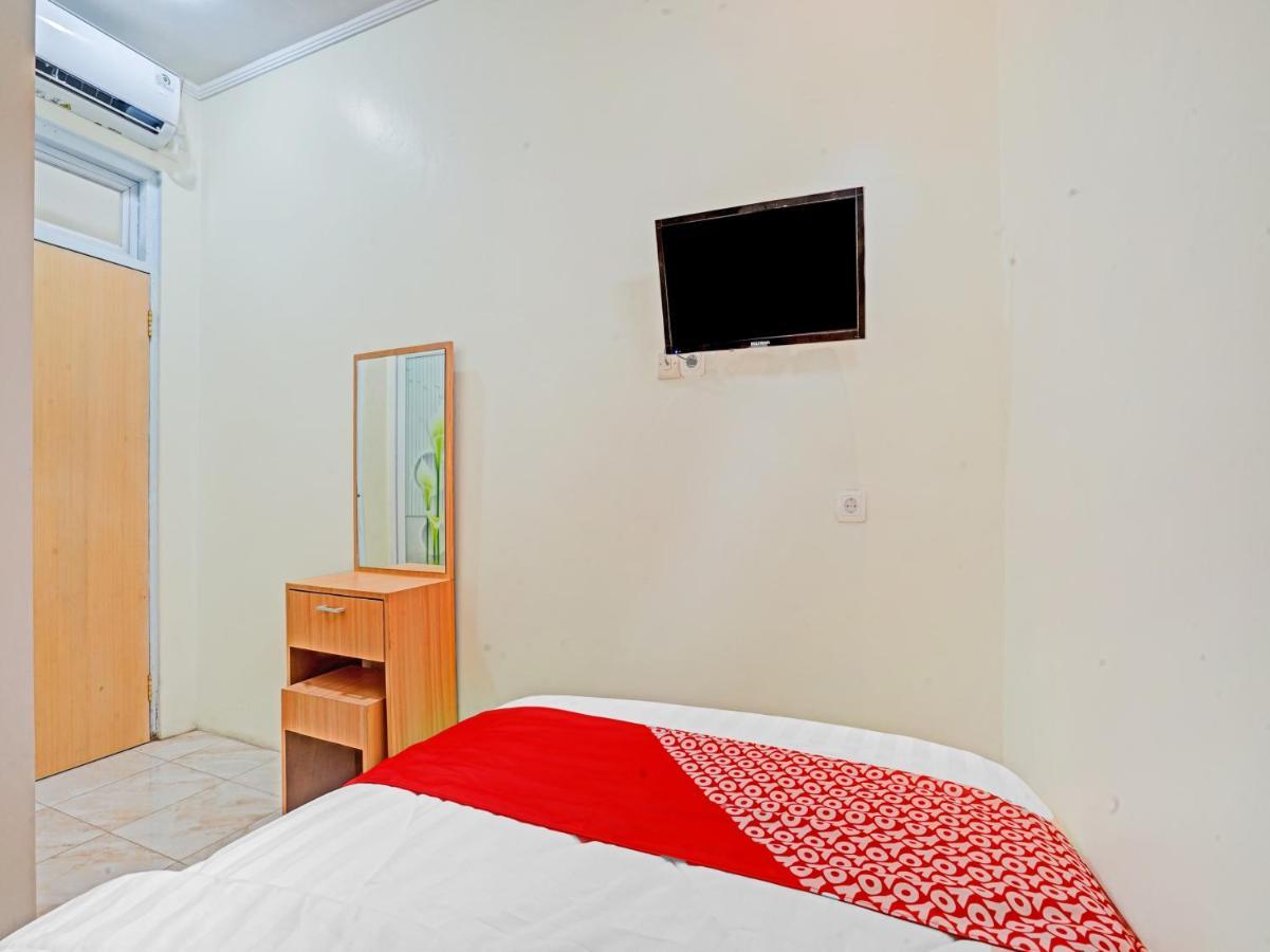 Oyo 90804 Oma Uti Homestay Syariah Jogyakarta Zewnętrze zdjęcie