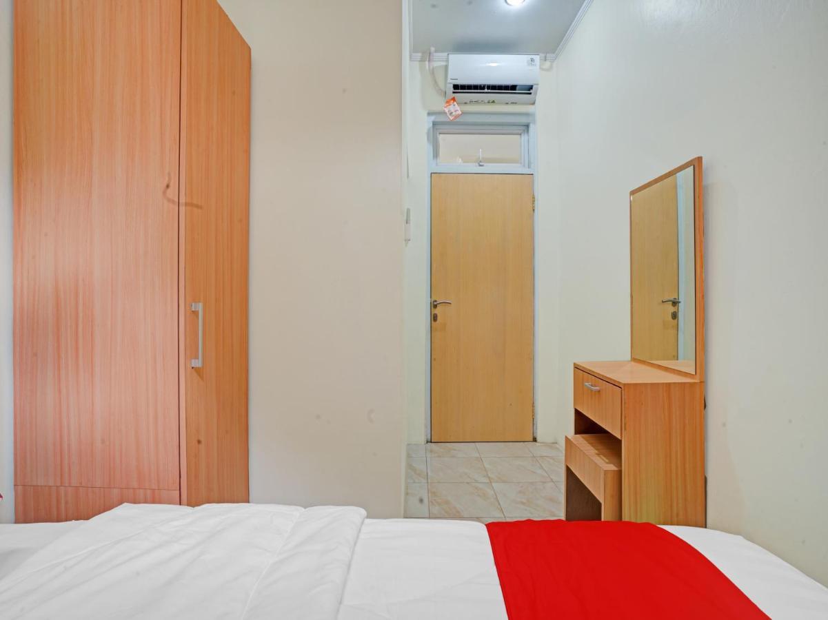 Oyo 90804 Oma Uti Homestay Syariah Jogyakarta Zewnętrze zdjęcie